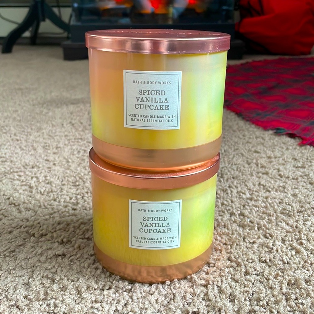 Bath and Bodyworks vanilla spiced cupcake three wick candles